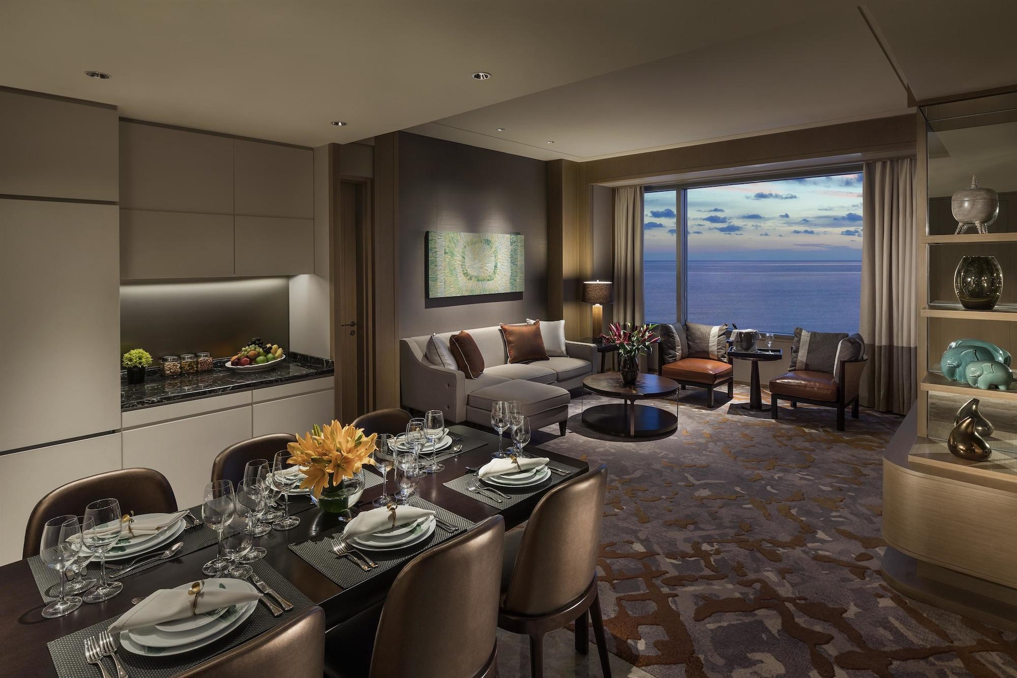 Shangri-La كولمبو المظهر الخارجي الصورة A suite at The Ritz-Carlton, Osaka