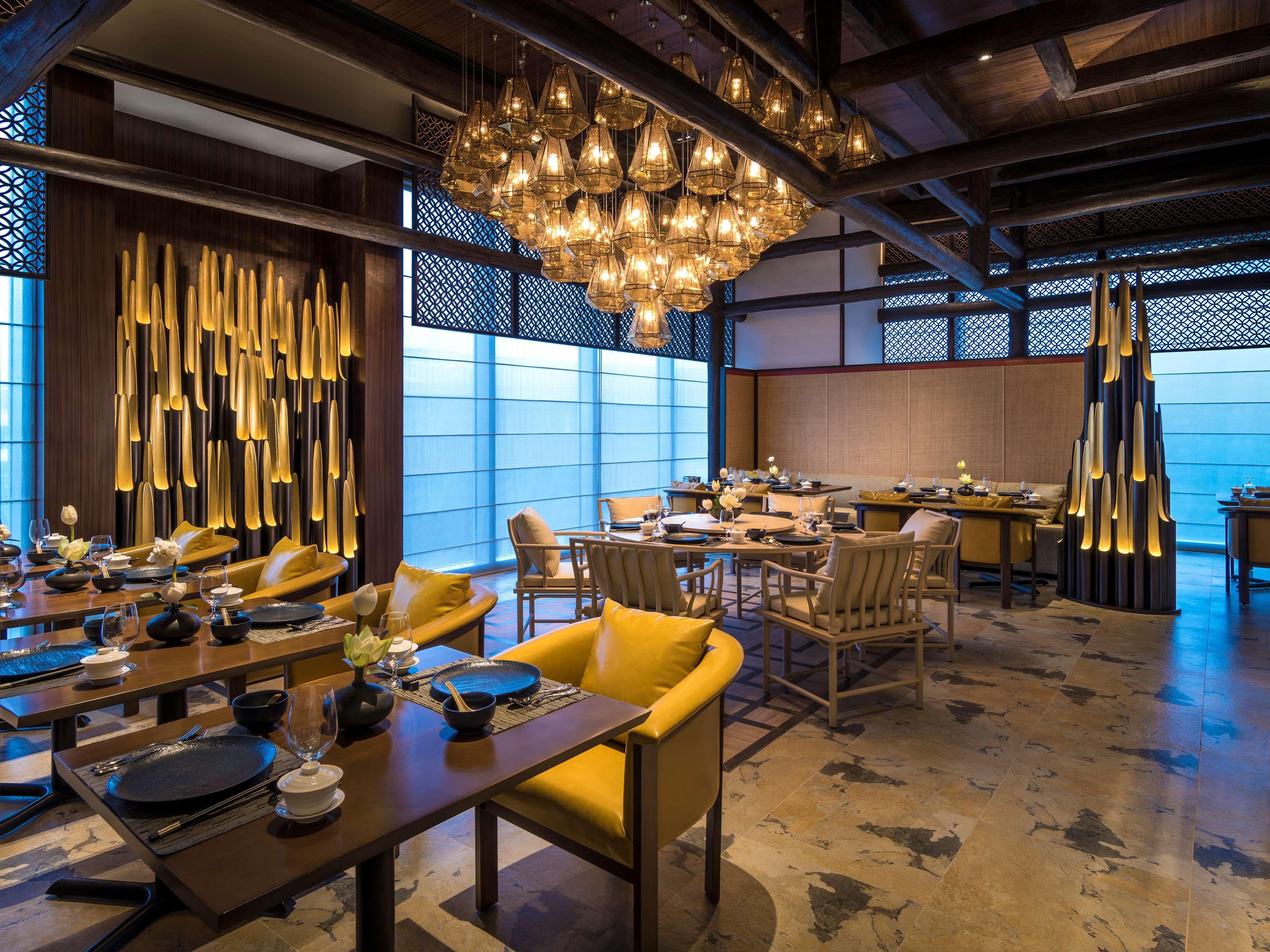 Shangri-La كولمبو المظهر الخارجي الصورة The interior of the restaurant