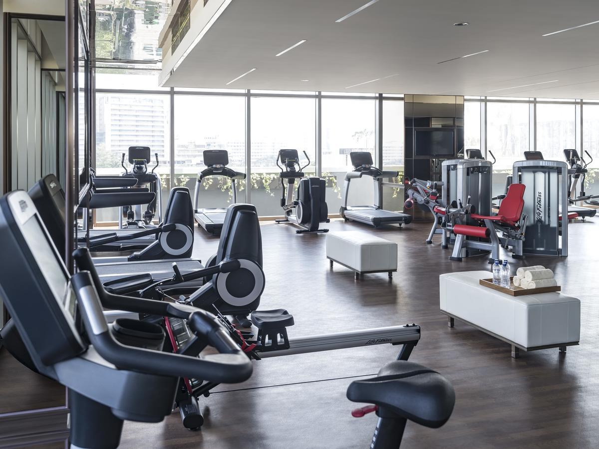 Shangri-La كولمبو المظهر الخارجي الصورة The gym at the Mandarin Oriental, Bangkok